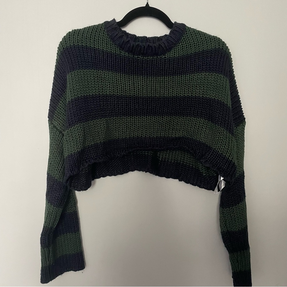 Edikted Women’s Striped Green and Navy Cropped Knitted Sweater
